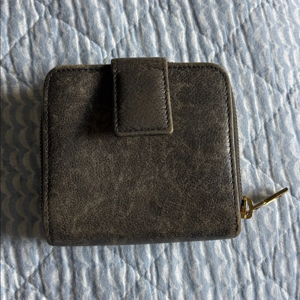 YSL Wallet - Picture 2 of 8